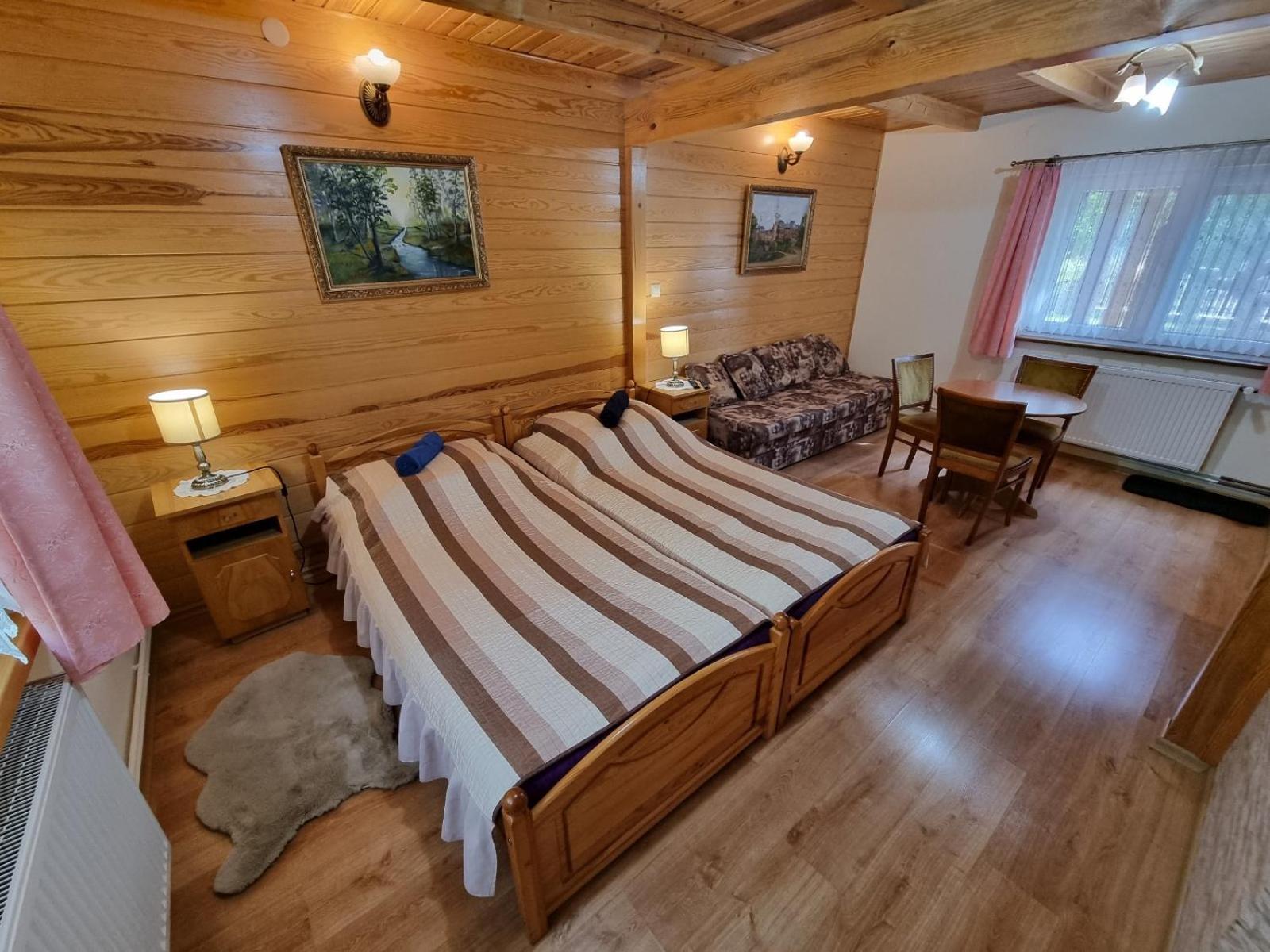 Domek Pod Klonem Agroturystyka Białowieża Exteriér fotografie